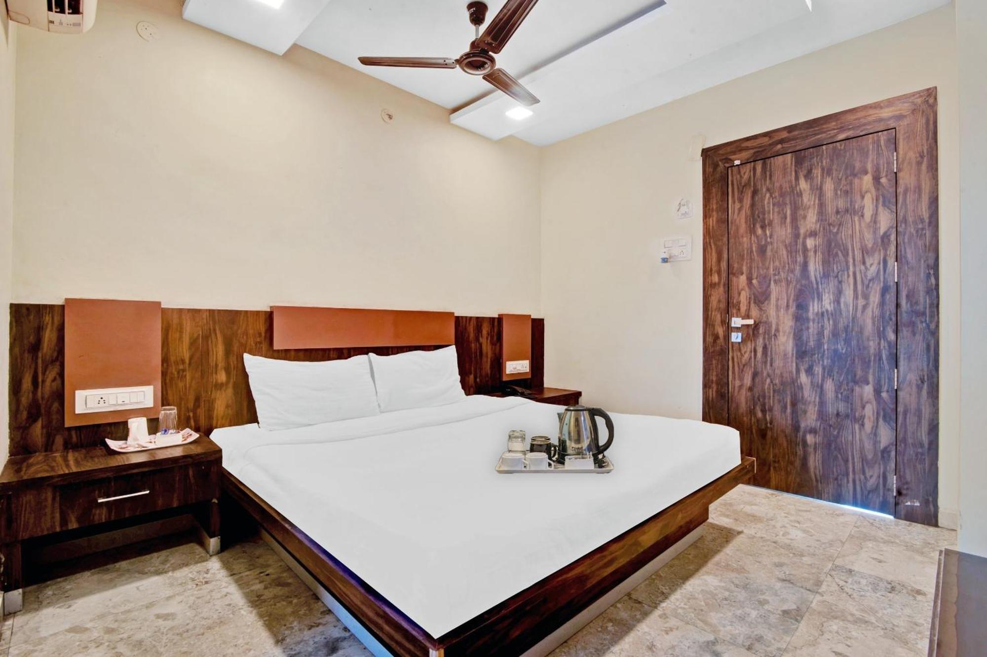 Townhouse 700 Hotel Krishna. Nagpur Dış mekan fotoğraf